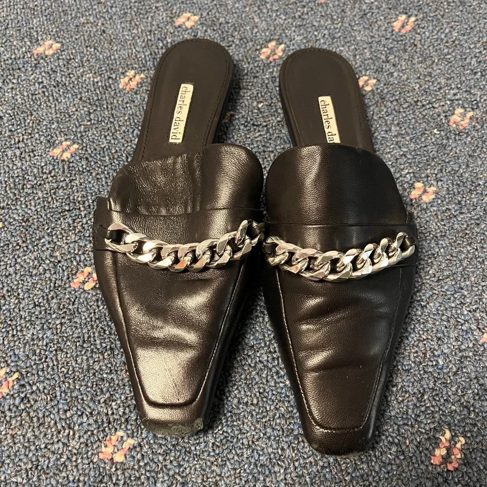 Charles David Women's Sz 8M Black Juvenile Slide Sandal Mule Shoes Chain Accent‎